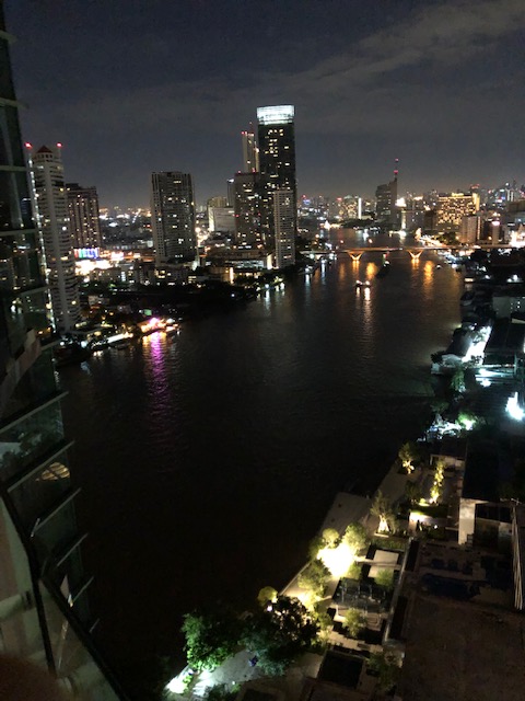 ホテルからのバンコクの夜景